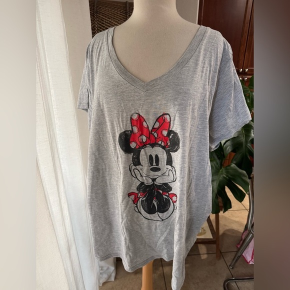 Gray Minnie Mouse Graphic T-Shirt - Picture 1 of 1